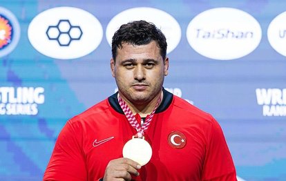 "Altın Madalyalı Rıza Kayaalp, Minderlere 610 Gün Sonra Zaferle Döndü"