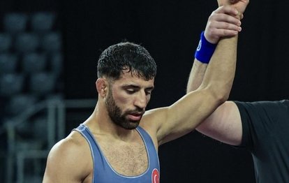 Murat Fırat ve Cengiz Arslan, Avrupa Güreş Şampiyonası'nda yarı finale yükseldi